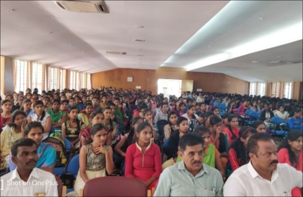 Bangalore IAS Academy — classroom session 36